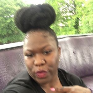 Meet your Posher, Janiya